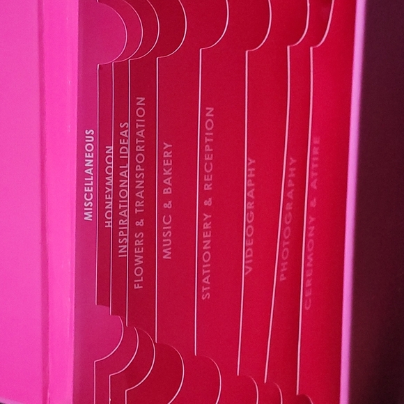 Wedding planner workbook & Organizer - Picture 6 of 7